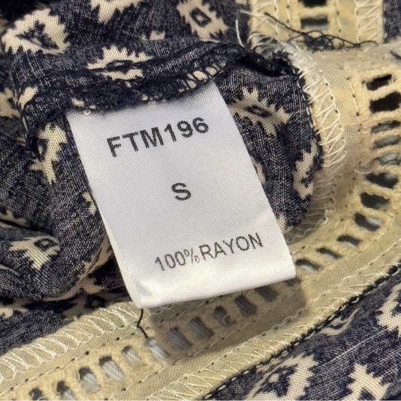 THML Halter Mixed Print Top Size small - Picture 11 of 12